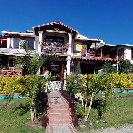 Coliving La Boira Bed & Breakfast Jardin Bagian luar foto