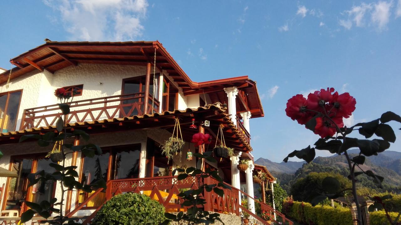 Coliving La Boira Bed & Breakfast Jardin Bagian luar foto