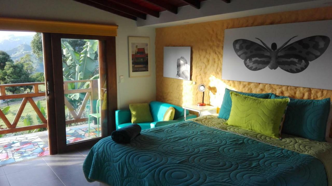 Coliving La Boira Bed & Breakfast Jardin Bagian luar foto