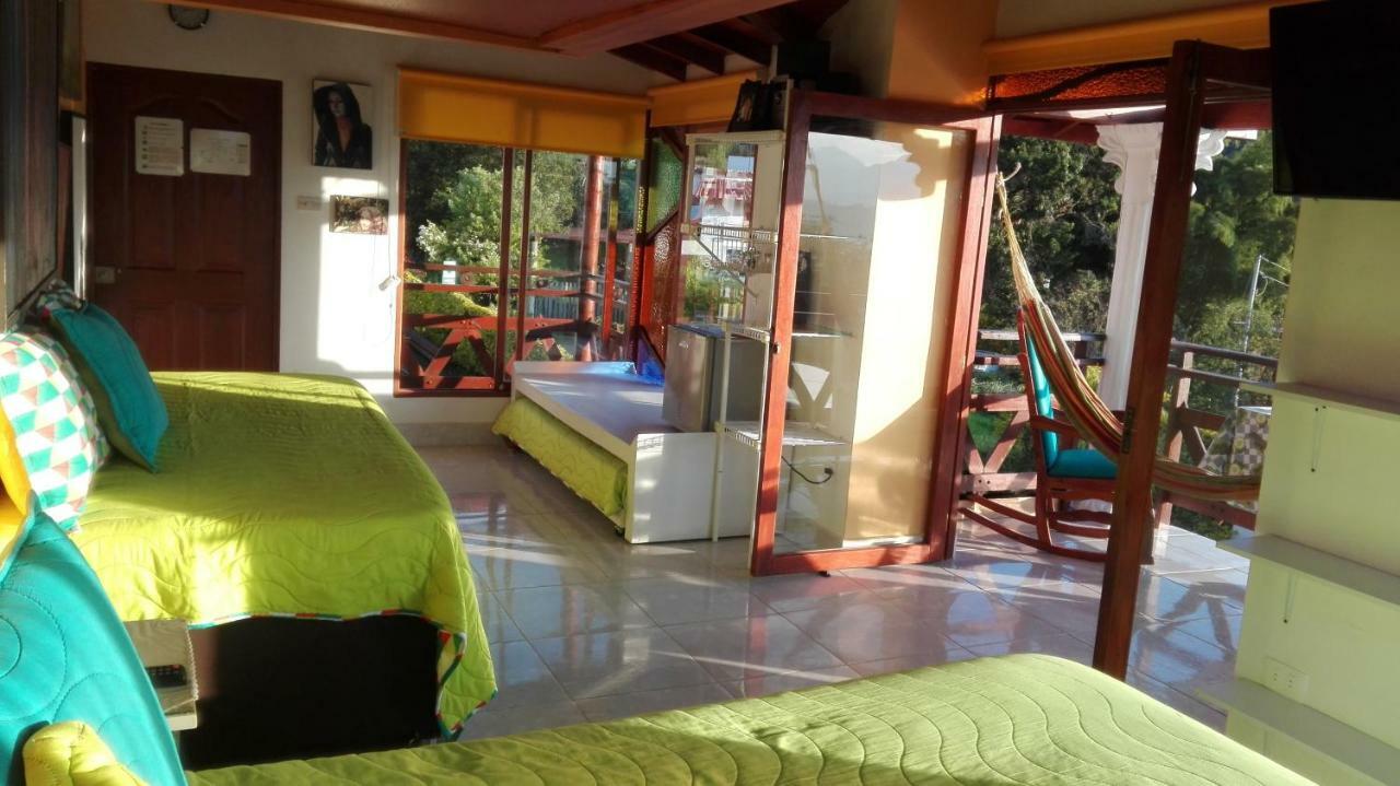 Coliving La Boira Bed & Breakfast Jardin Bagian luar foto